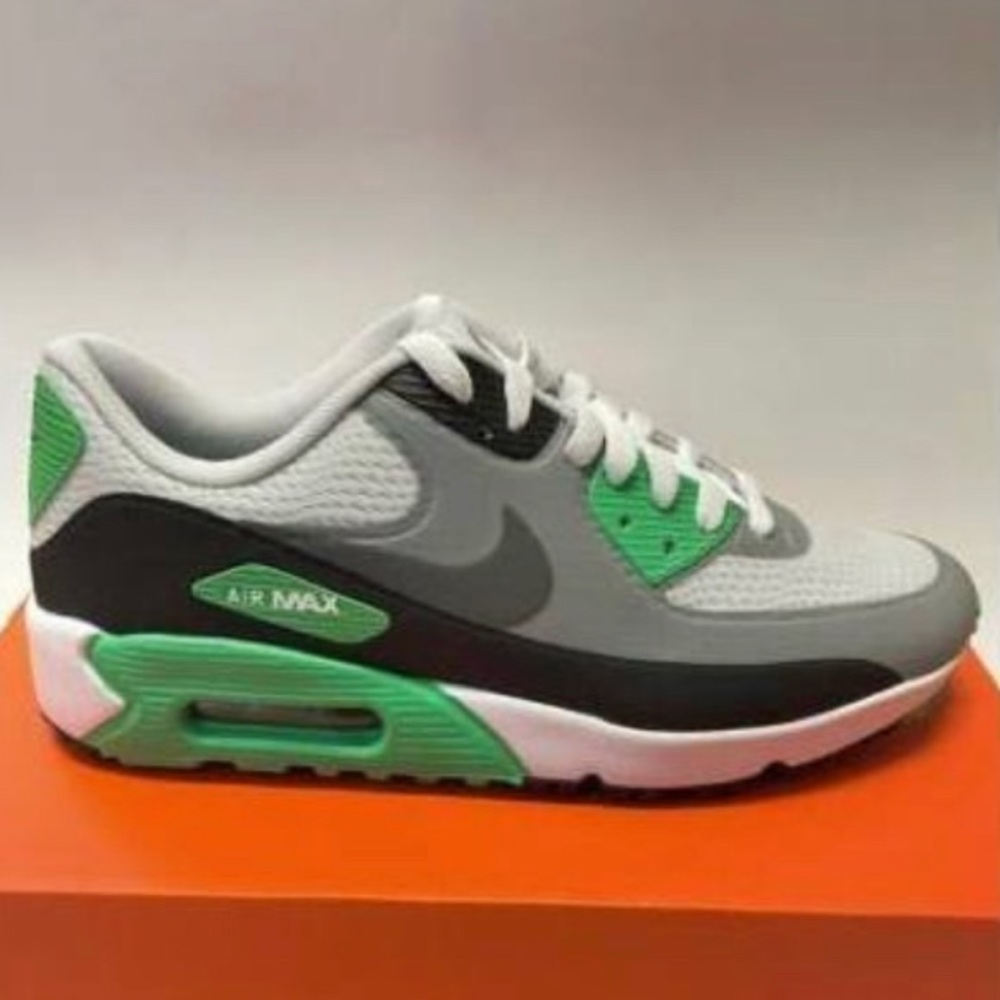 Nike Air Max 90 waterproof golf shoe Mens size 9 USA NWT